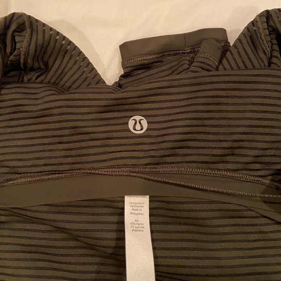 Lululemon shirt - Picture 2 of 4
